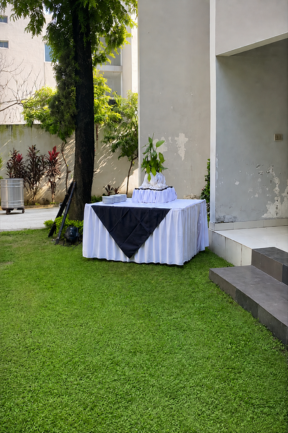 buffet table decor